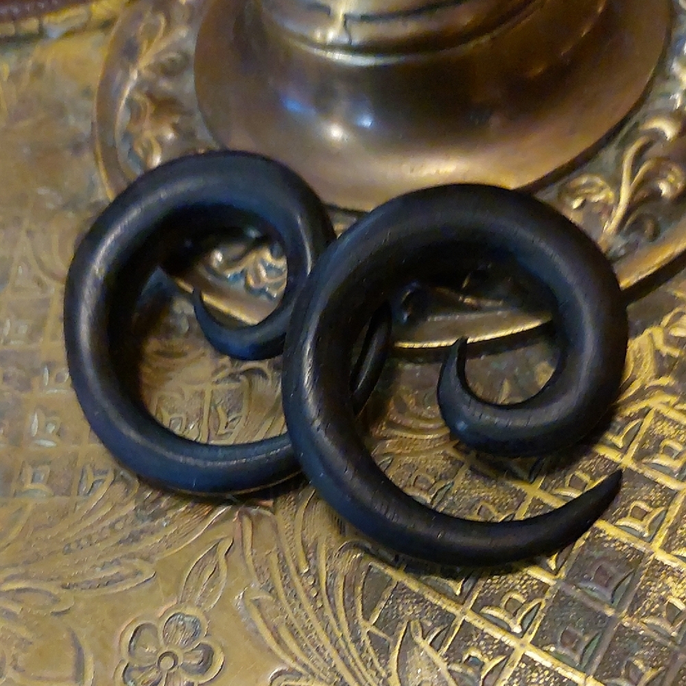 0G Black Areng Wood Spirals